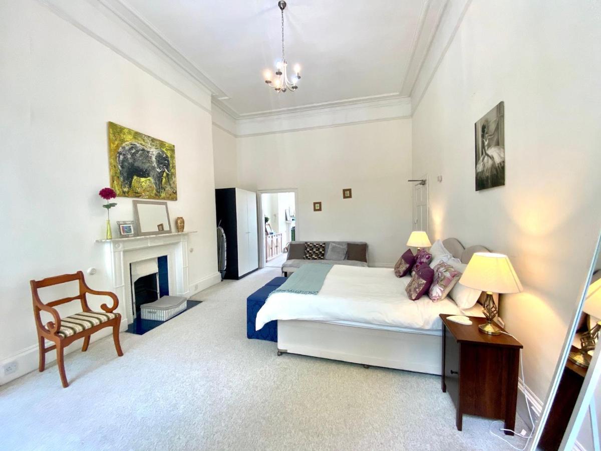 Apartment Grosvenor In - Great For Families, Groups, Couples, 80 Sq M, Parking *