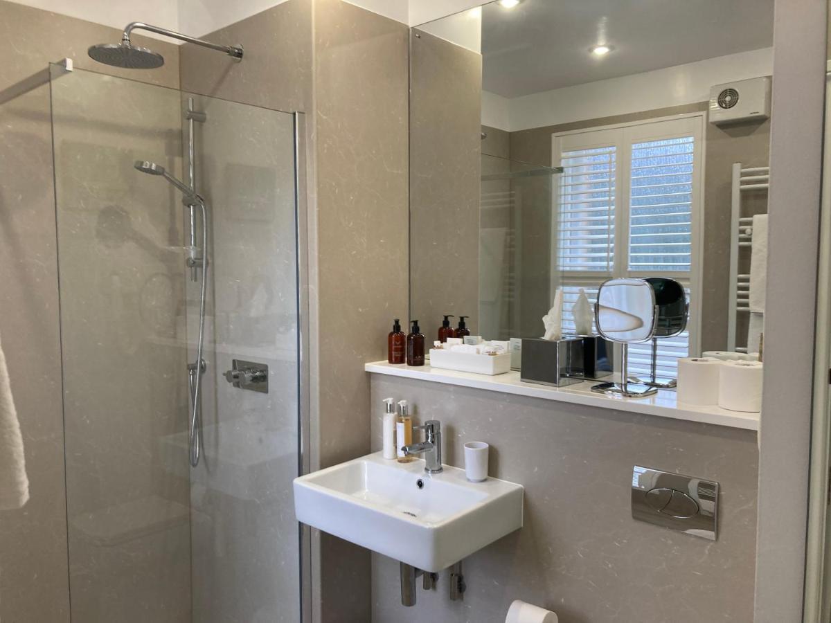 Guest house Chestnuts House Boutique 5*