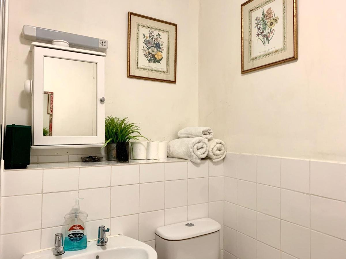 Apartment Grosvenor In - Great For Families, Groups, Couples, 80 Sq M, Parking *