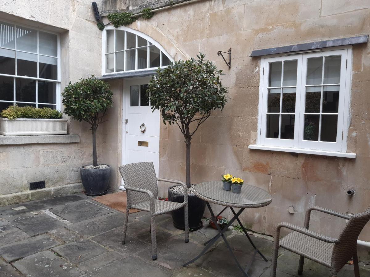 Apartment Royal Crescent Courtyard