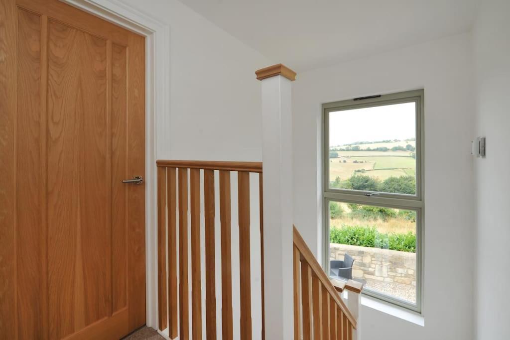 The Gables - Spacious House, Picturesque Views & Free Parking Holiday home Bath