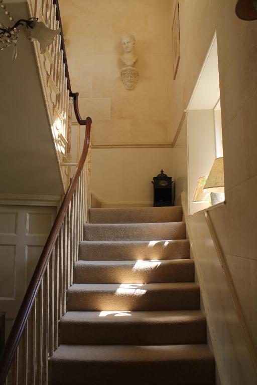 Bloomfield House Guest house 4*