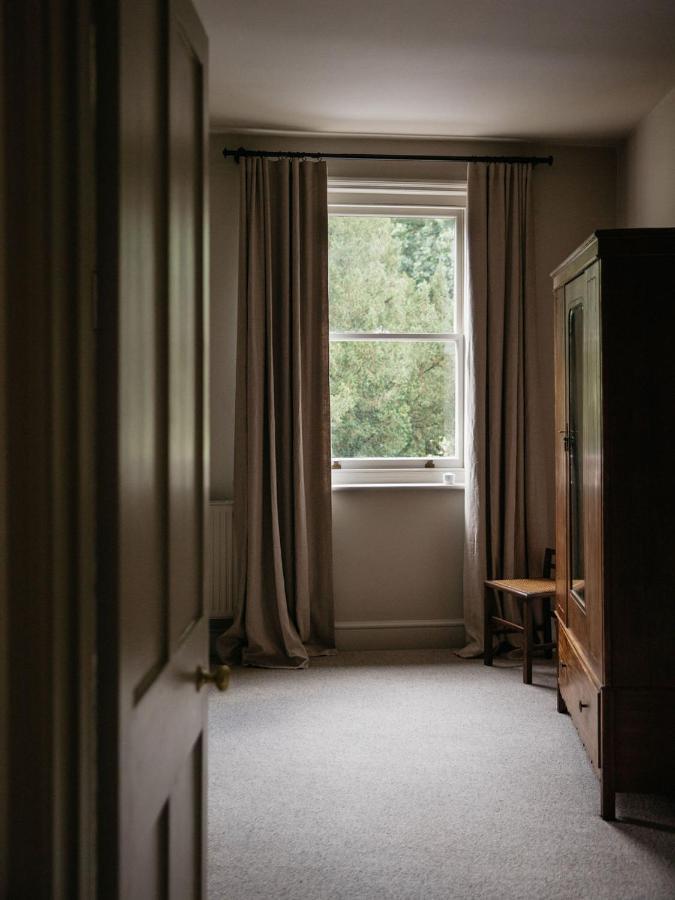The Curator's - Spacious 2 Bedrooms