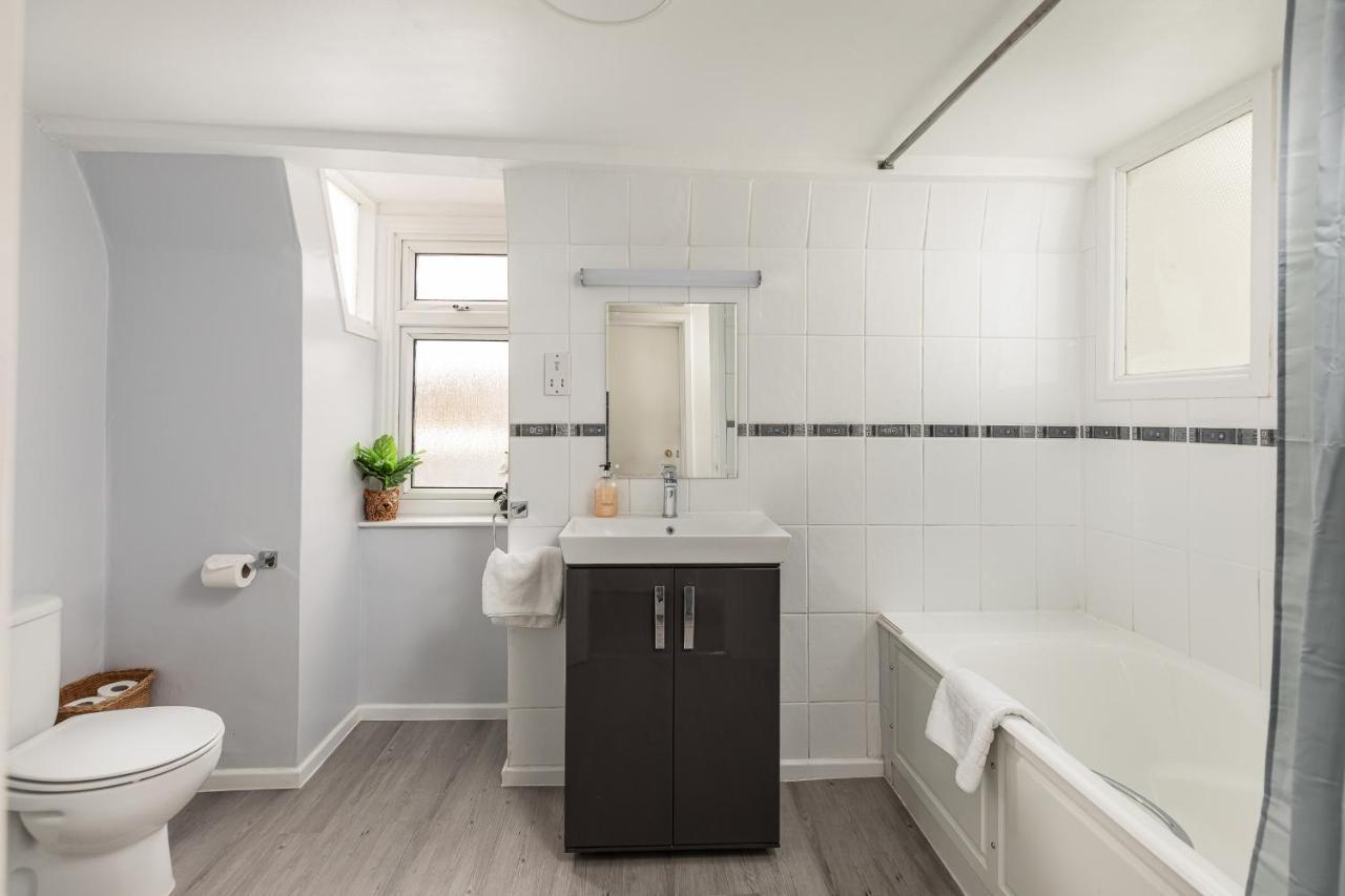 6 Bedroom Centre Georgian Town House - Abbey & Baths-2 Min Walk Apartment