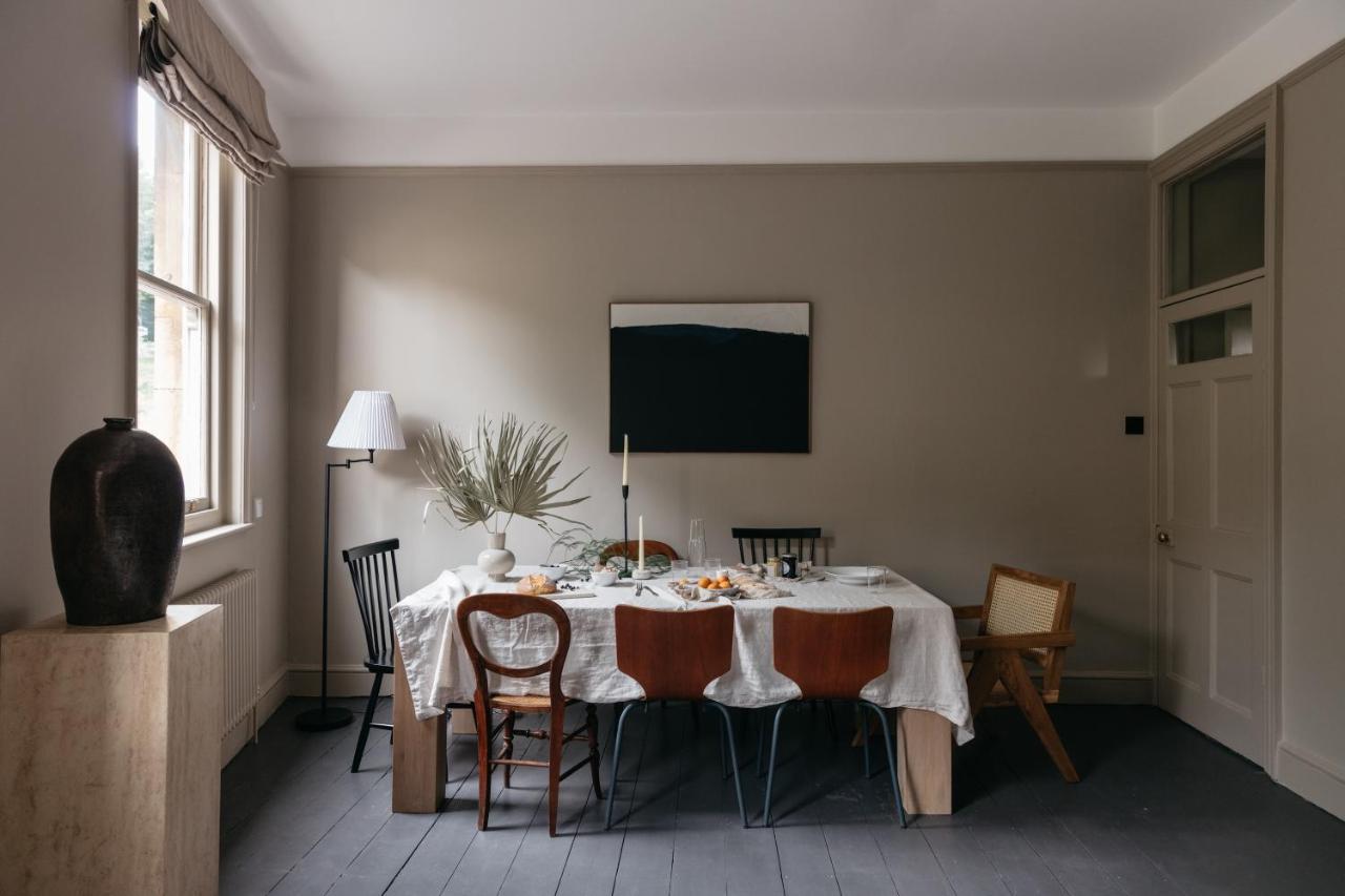 The Curator's - Spacious 2 Bedrooms Apartment Bath