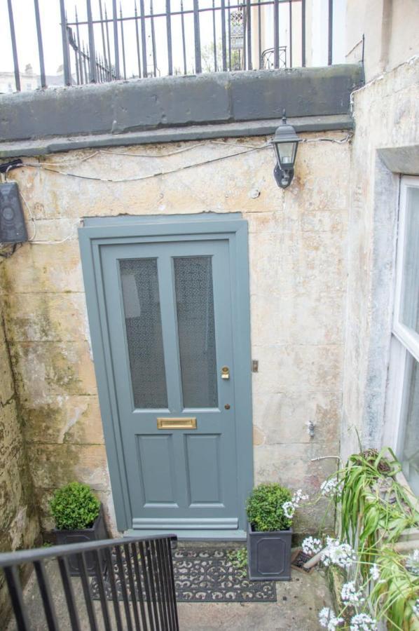 Unique 2 Bed In The Heart Of With Parking Apartment