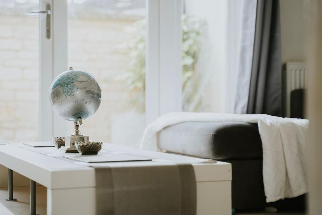 Holiday home Linen Cottage- Parking, Leds, 4k Tvs, 5g Wifi And More!