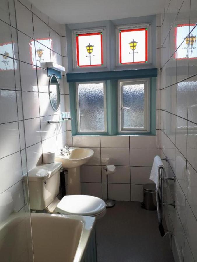 Oyo 3 Crescent Gardens 3* Bath