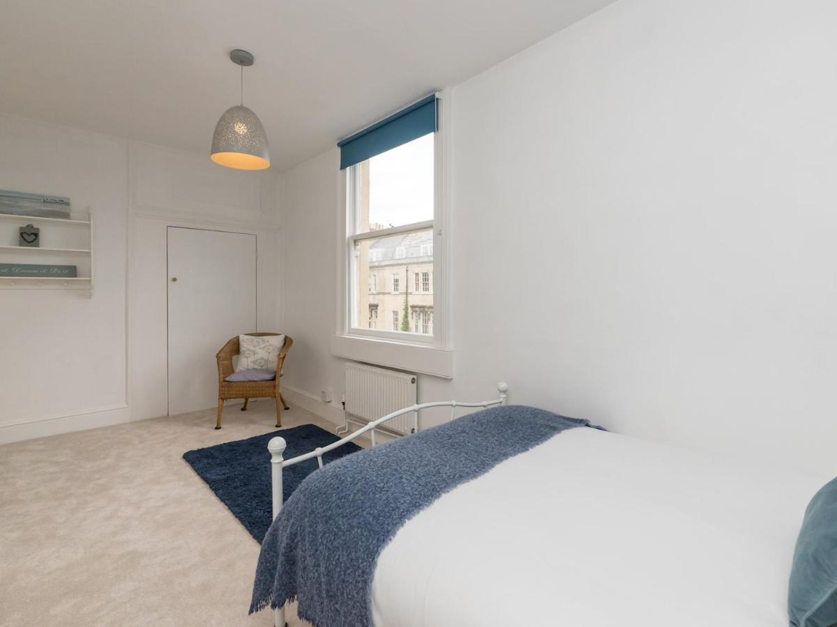 Holiday home Pass The Keys Stylish In *