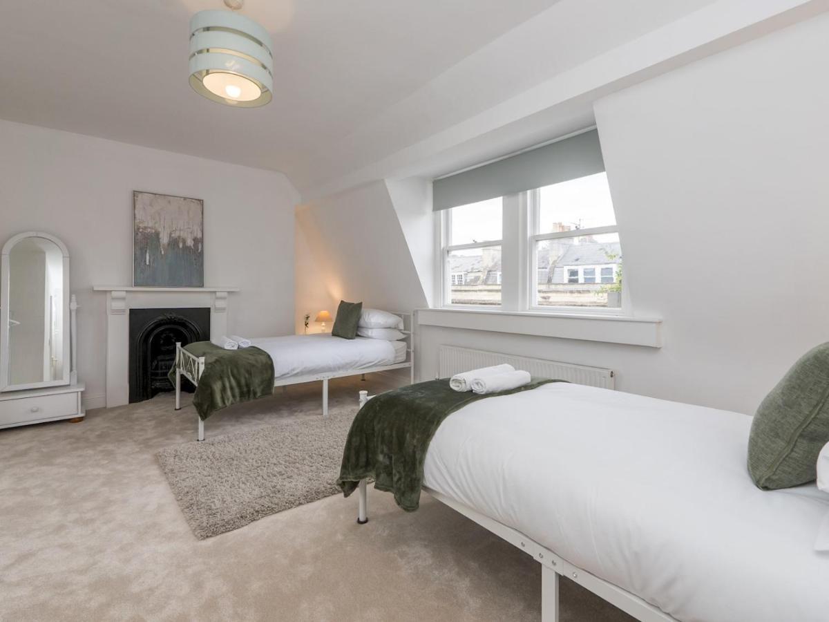 Holiday home Pass The Keys Stylish In *