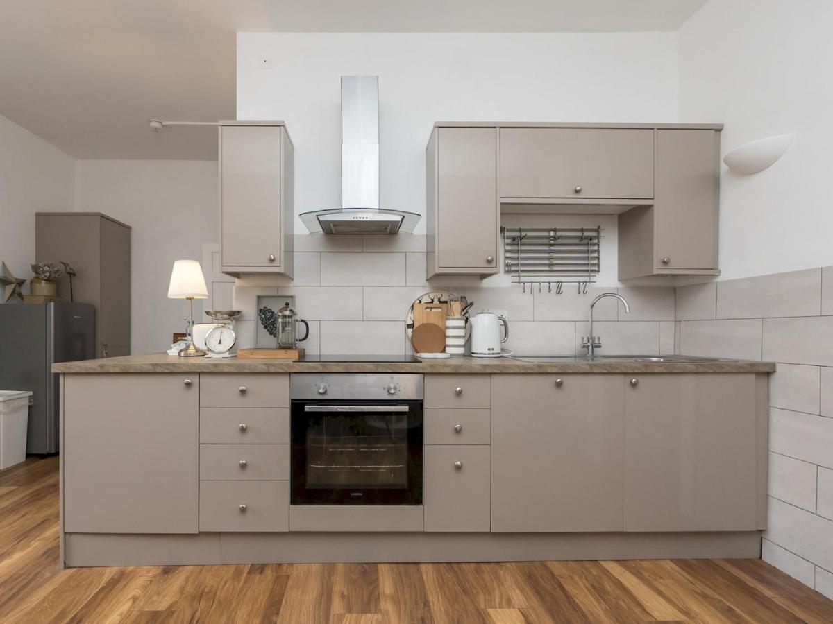 Pass The Keys Stylish In Holiday home *