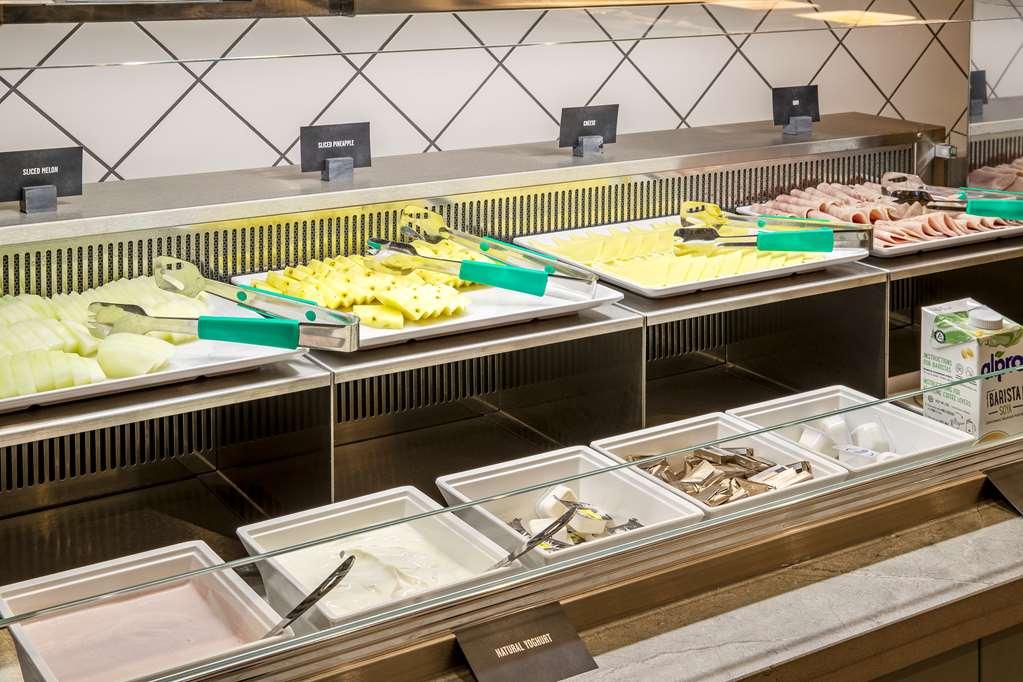 Hampton By Hilton 4*