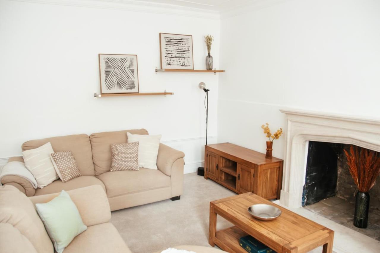 Garden Flat In Period Centrally Located Apartment Bath