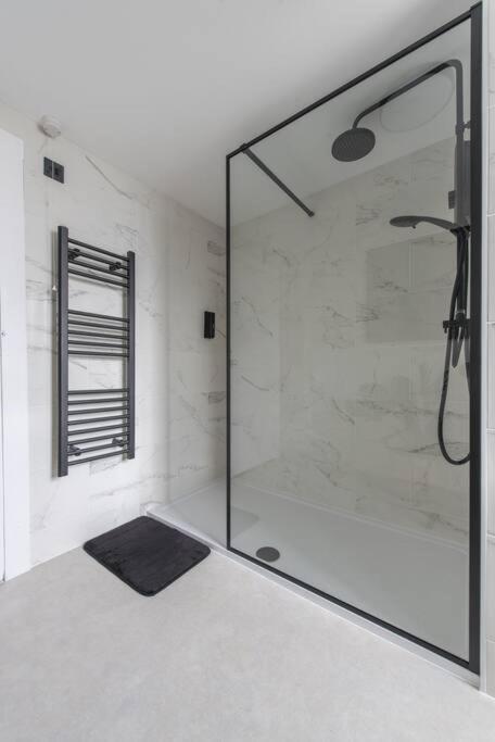 Parade Gardens Boutique Apartments- Central, Grade I Listed, 4k Tvs, Hidden Views