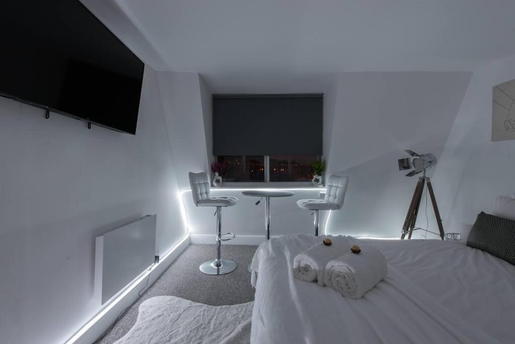 Parade Gardens Boutique Apartments- Central, Grade I Listed, 4k Tvs, Hidden Views Apartment