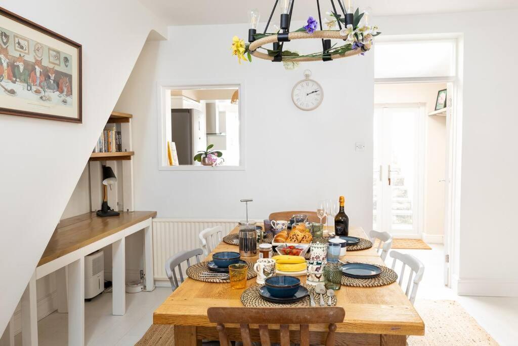 Holiday home Pure B - Welcoming 3 Bed House Free Parking & Wifi Bath