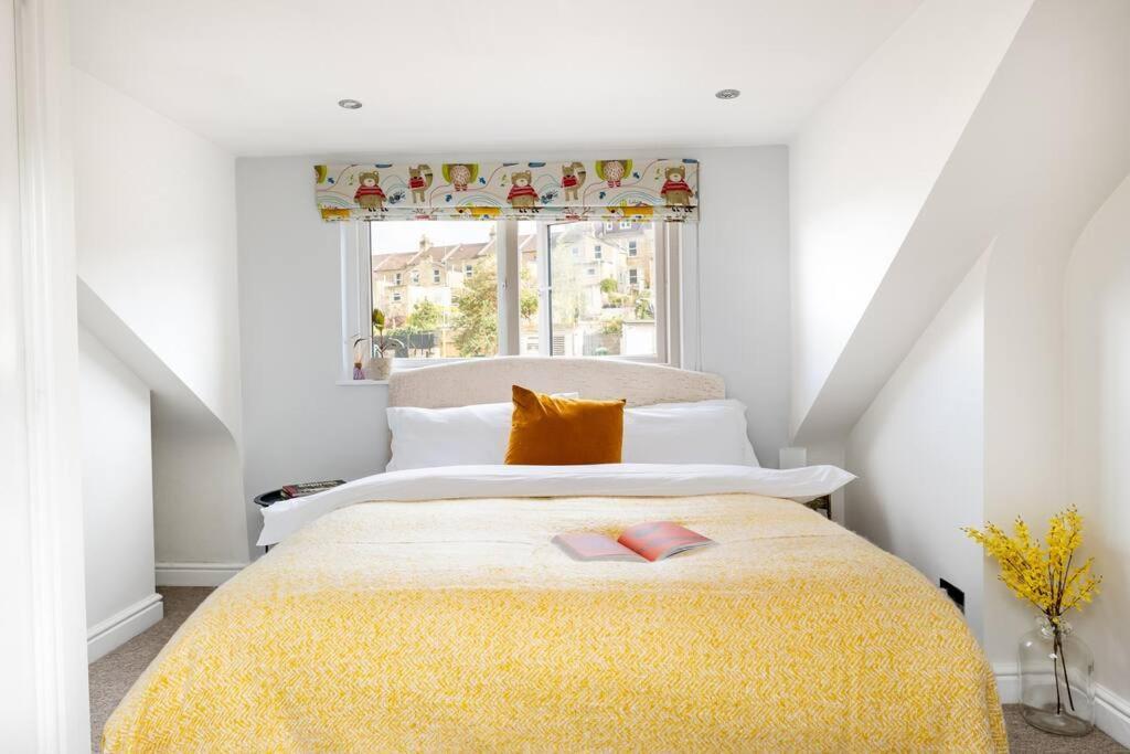Holiday home Pure B - Welcoming 3 Bed House Free Parking & Wifi Bath