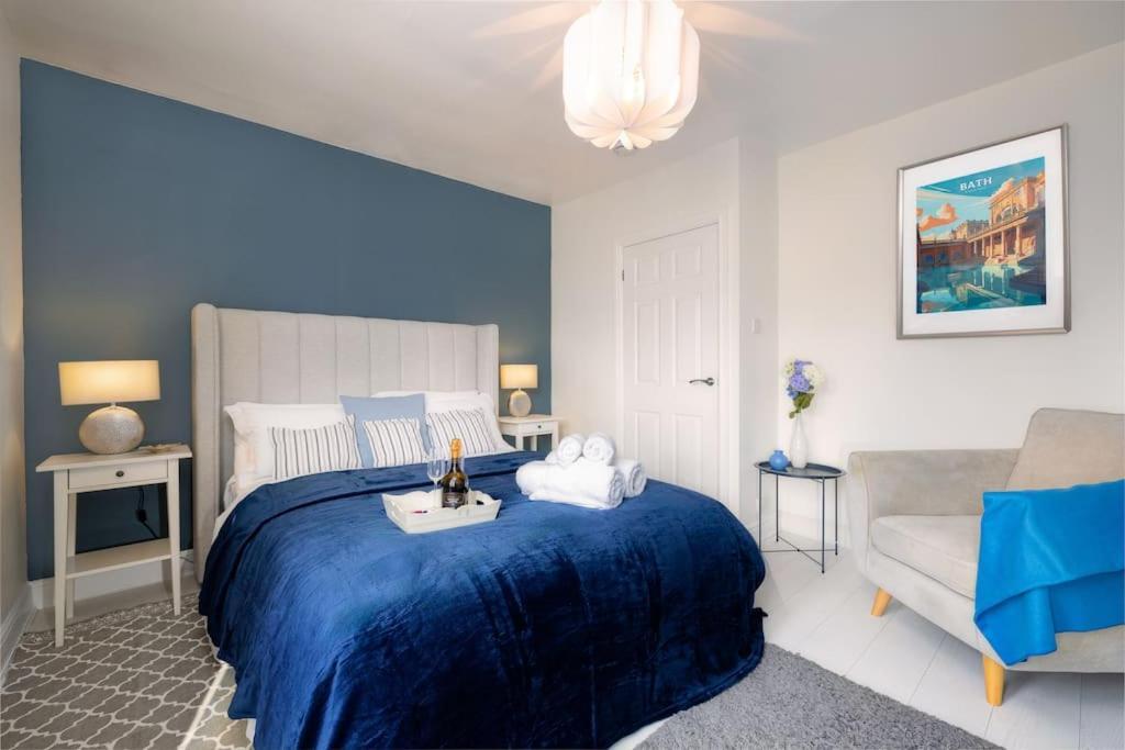 Pure B - Welcoming 3 Bed House Free Parking & Wifi Bath
