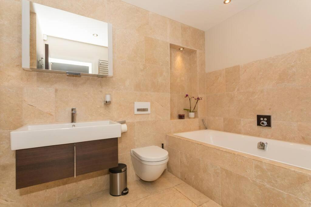 Apartment Luxury Penthouse With Hot Tub *