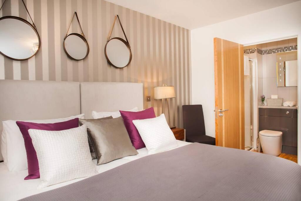 Stylish And Two Bedroom & Two Bathroom With Free Parking