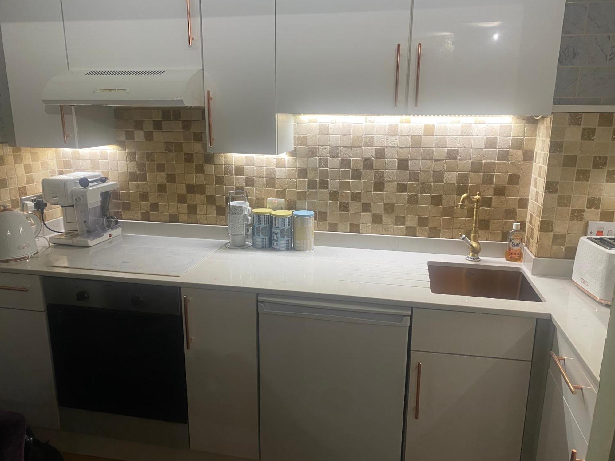 Quiet Lower Floor 2 Bed With Private Patio Garden