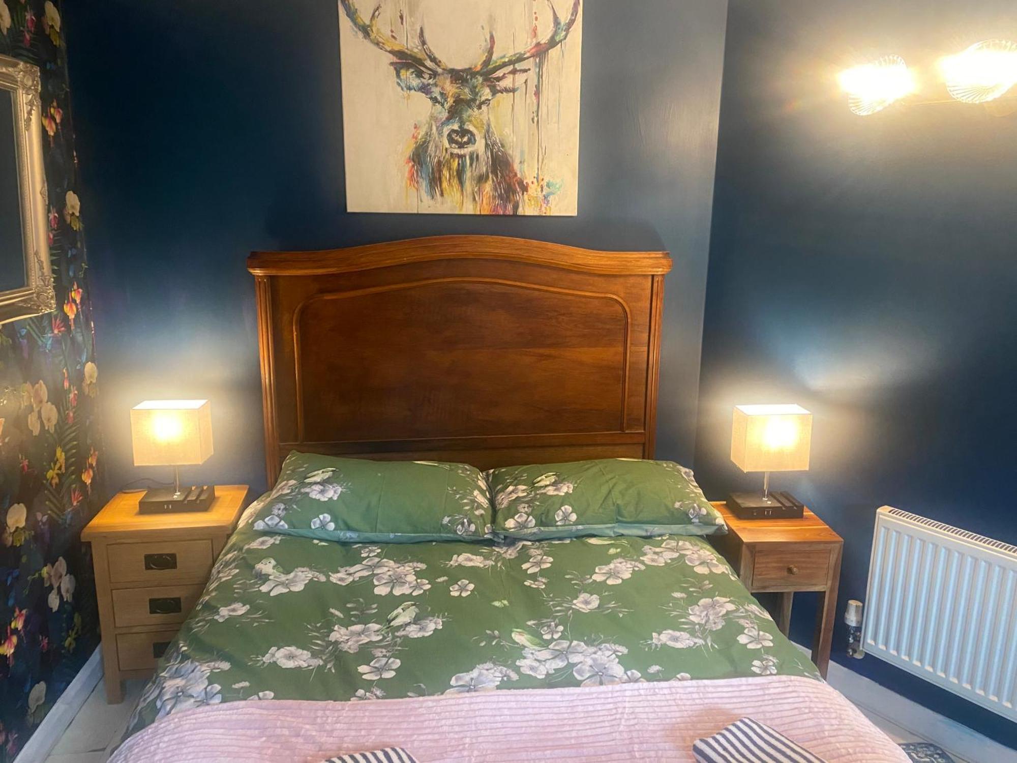 Bed & Breakfast Quiet Lower Floor 2 Bed With Private Patio Garden