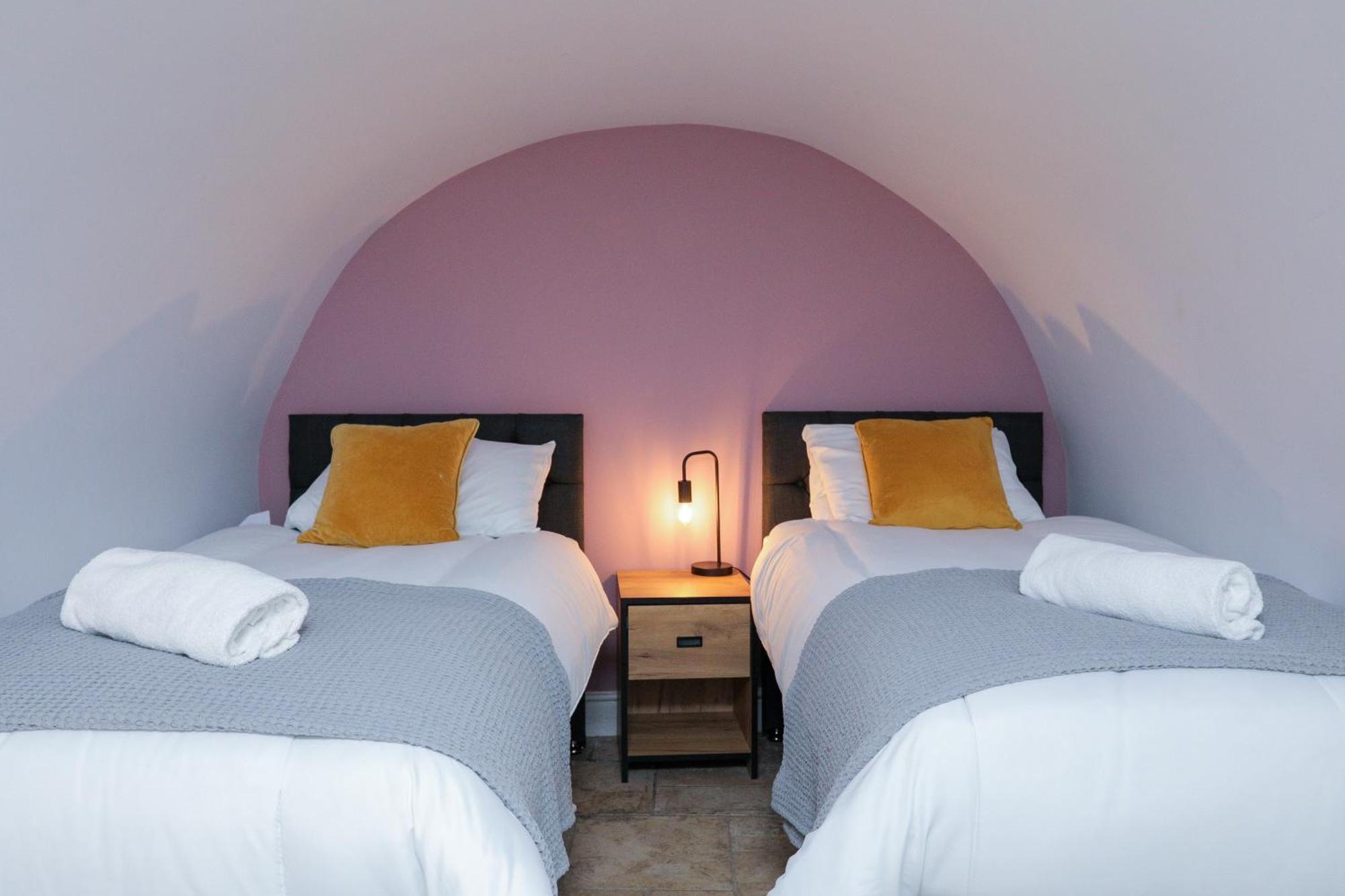 Holiday home Wonderful In With Garden - Sleeps 8