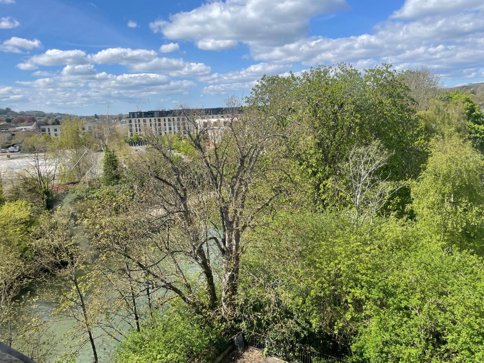 Crescent Penthouse With Stunning Views And Free Parking * Bath