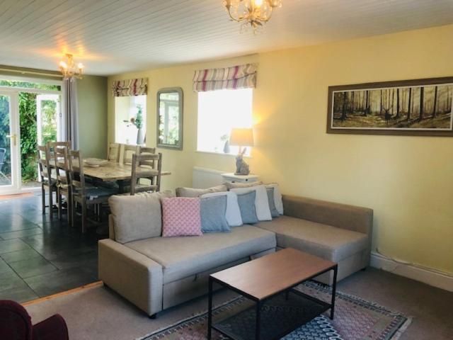 Newly Renovated Old Bakery House In Bath, 3 Bedroom, Free Parking