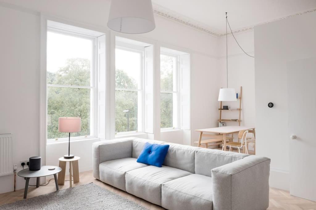 Apartment Spacious Georgian Pad - Free Parking - Walk To
