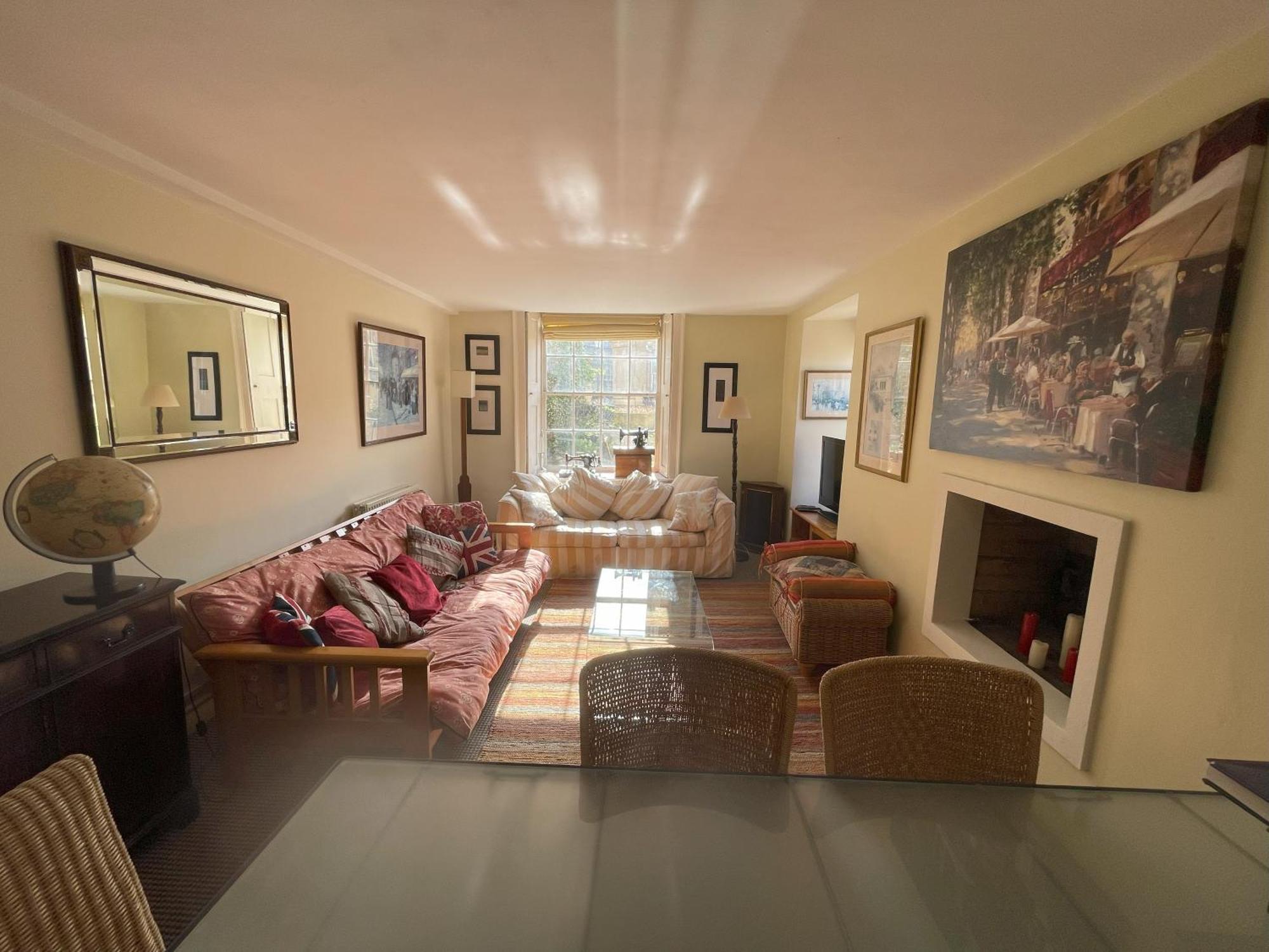 Georgian Garden Flat With Free Parking
