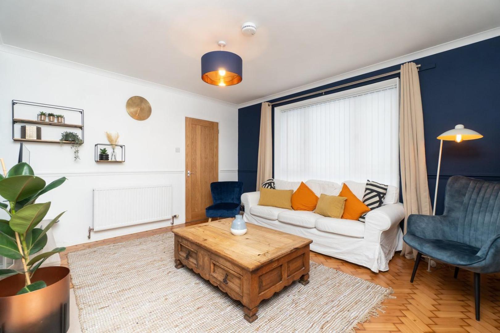 Guest house Wifi | Parking | Near Major Attractions