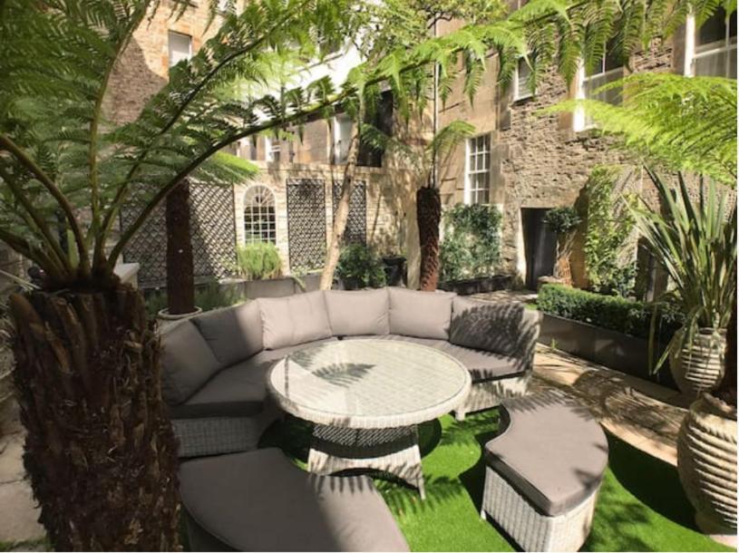 Orchard Street: 1br With Garden *