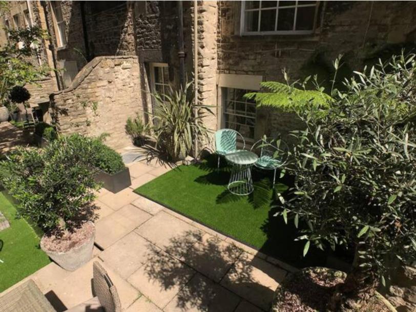 Orchard Street: 1br With Garden Apartment
