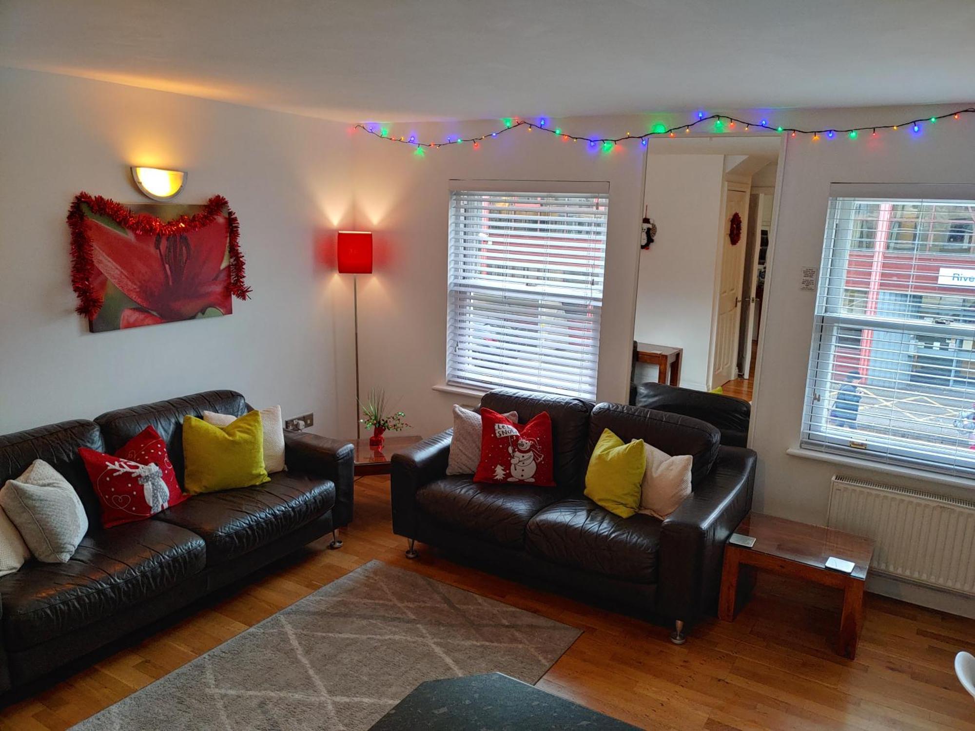 The House - Free 1st Breakfast - Free Parking