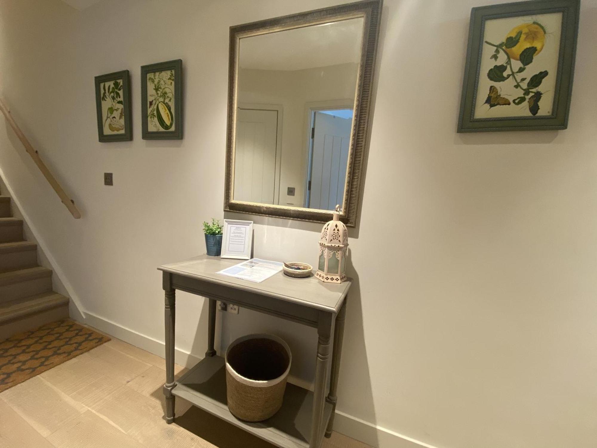 Walcot Yard With Parking, Keys Apartment Bath