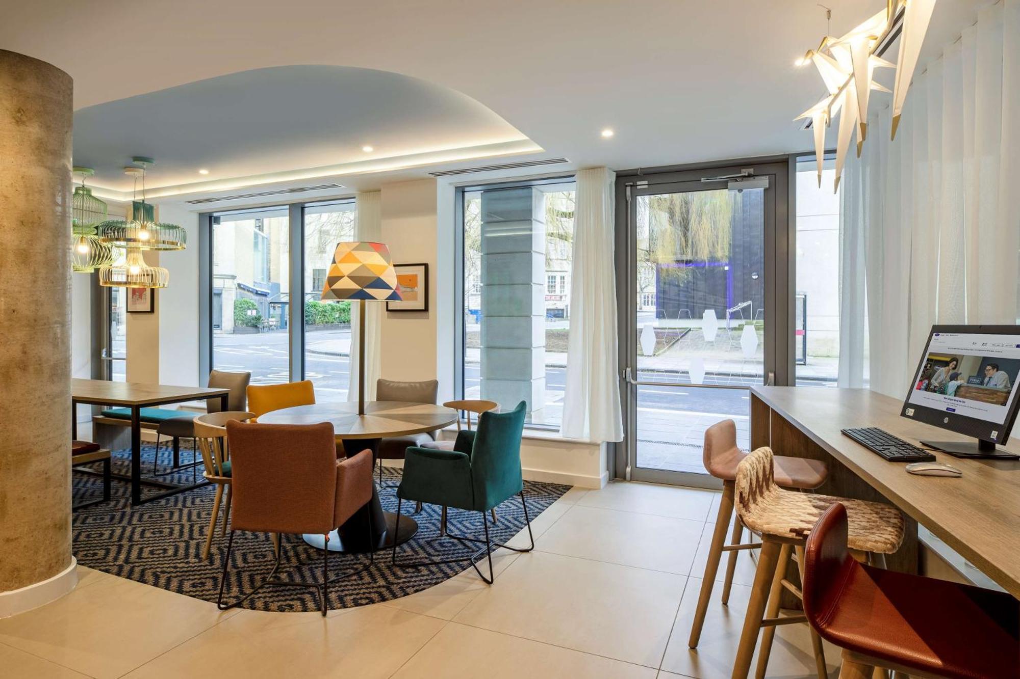 Hampton By Hilton Hotel Bath