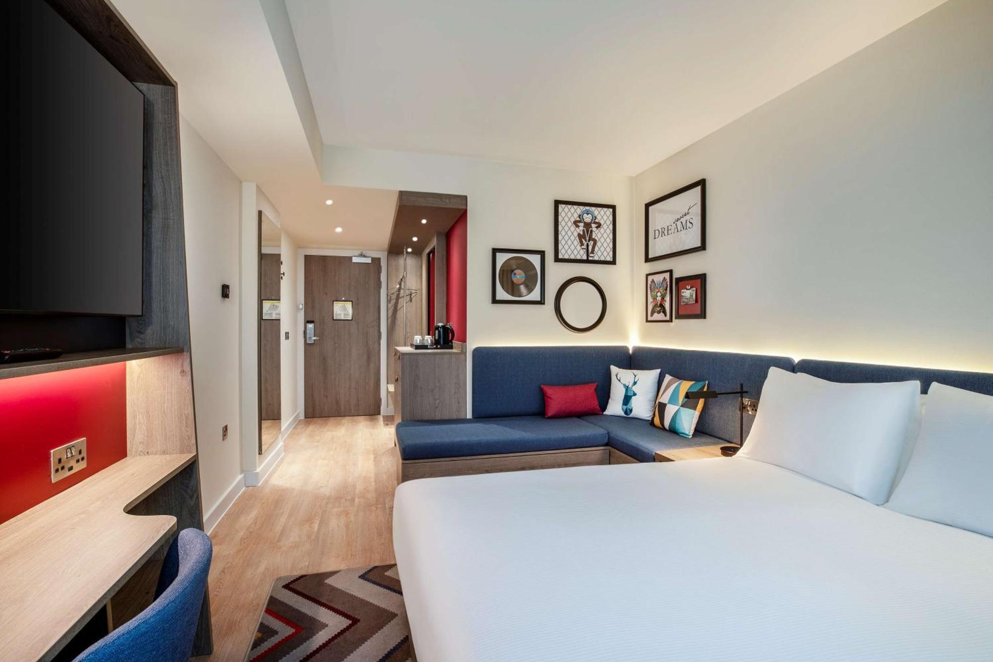 Hampton By Hilton Hotel