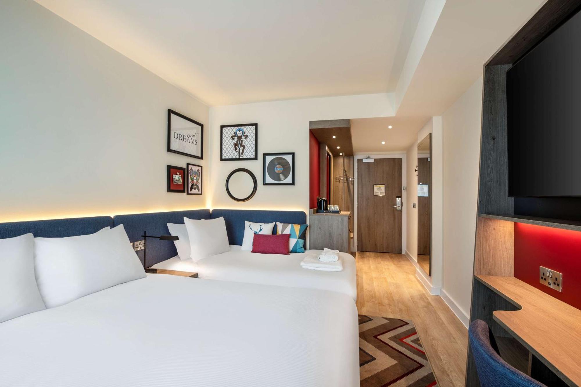 Hampton By Hilton 4*