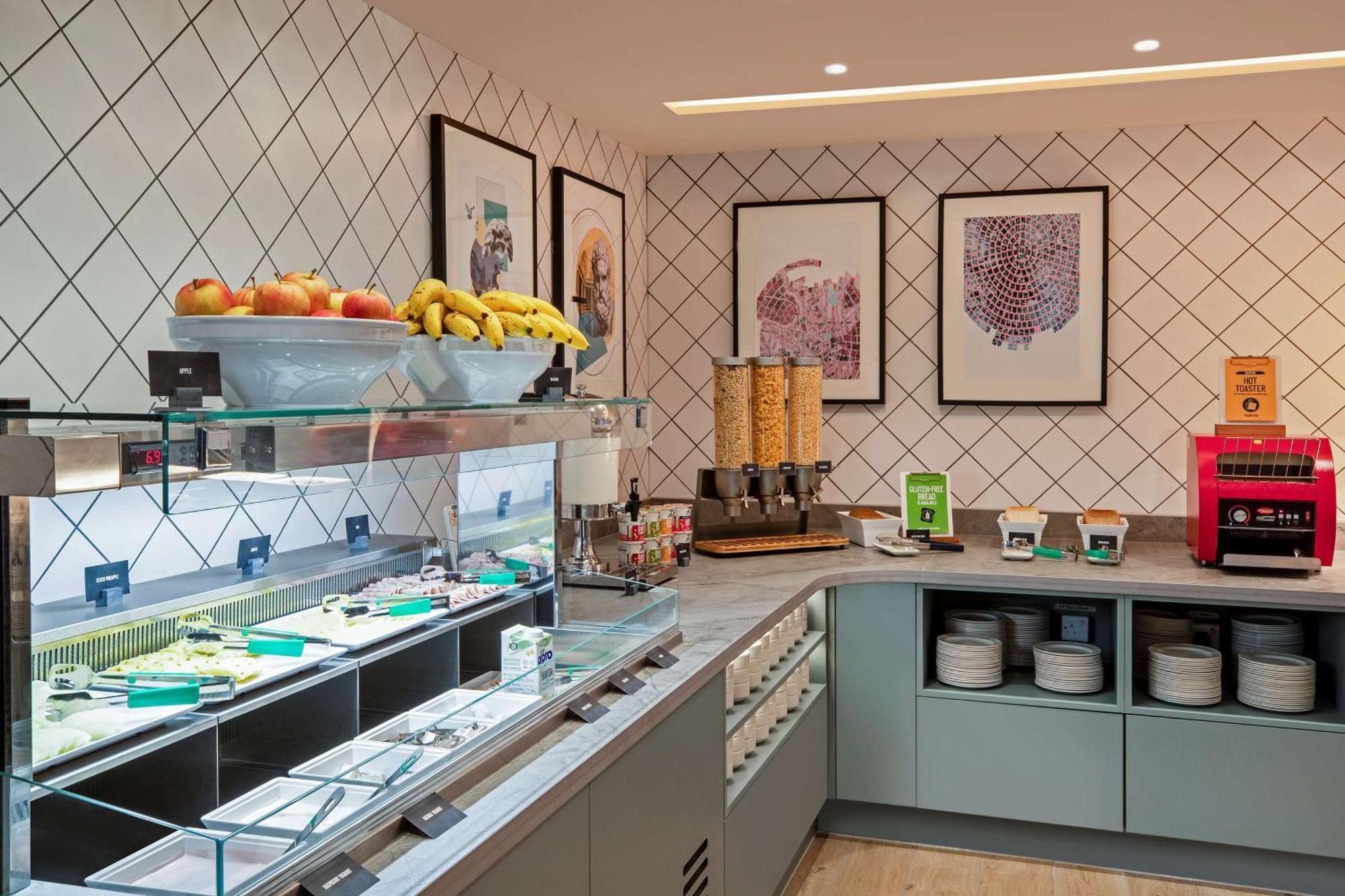 Hotel Hampton By Hilton Bath