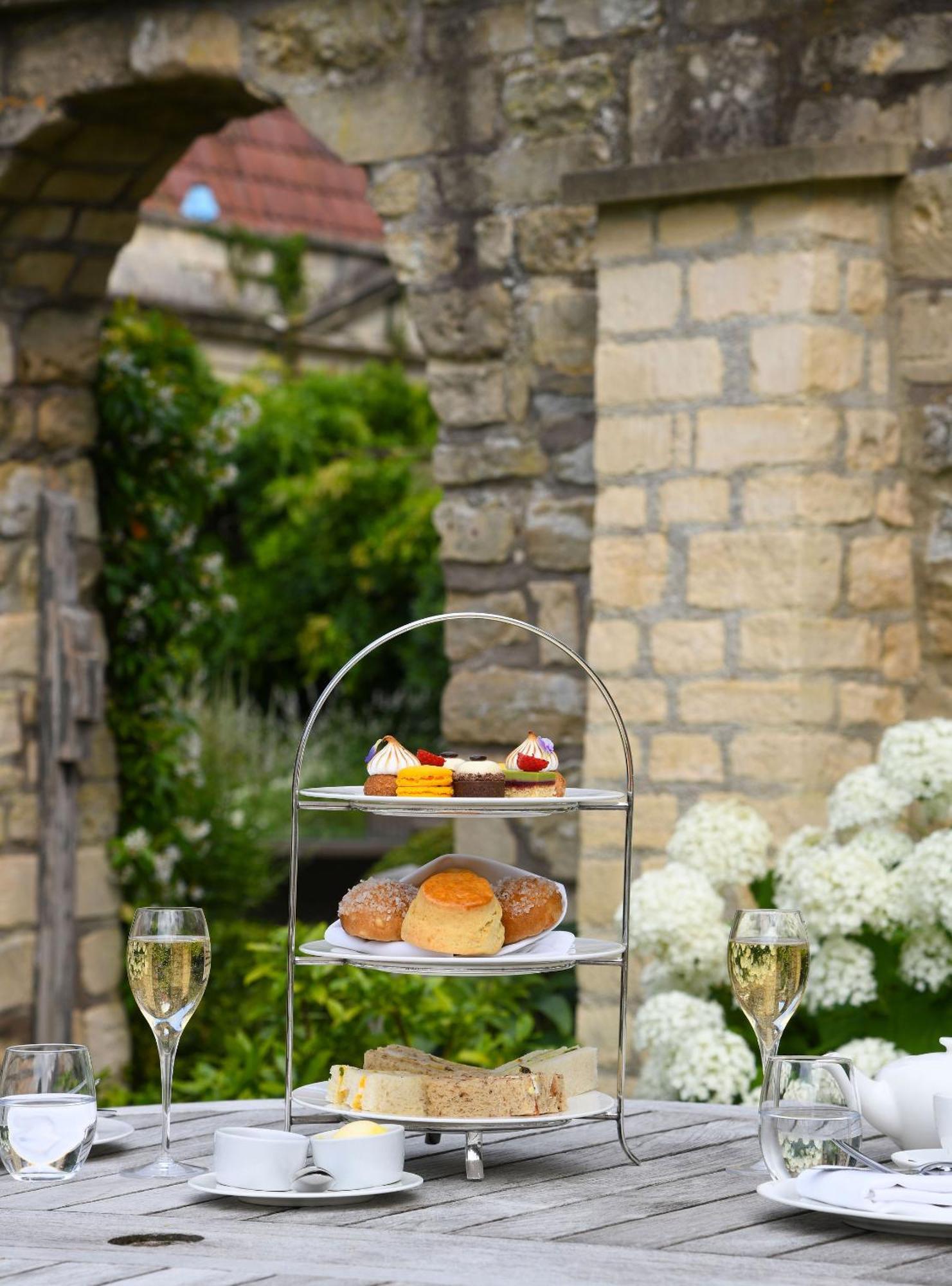 The Royal Crescent & 5*
