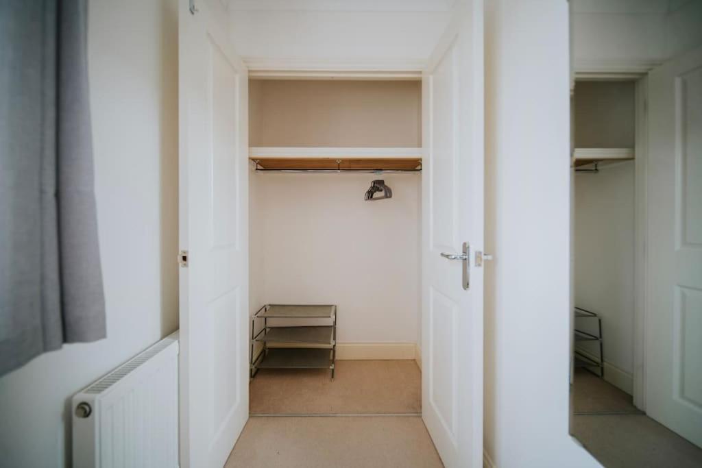 Linen Cottage- Parking, Leds, 4k Tvs, 5g Wifi And More! Holiday home