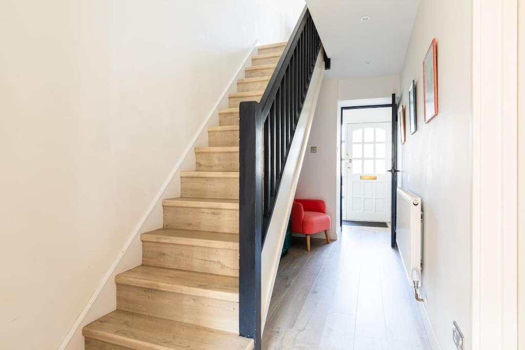 Premium House W Parking - Walk Everywhere Holiday home Bath