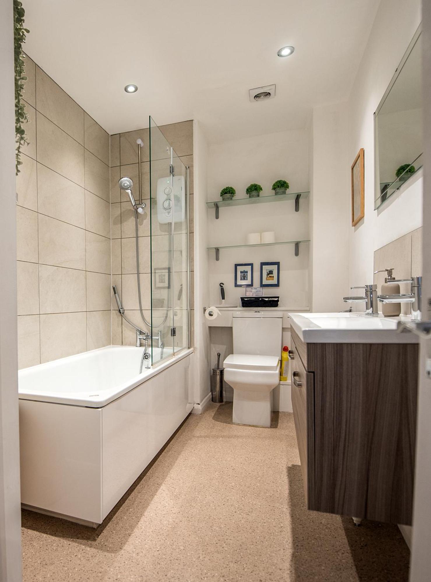 Apartment Grosvenor Pad - Lovely 2-bed Flat - Free On Street Parking