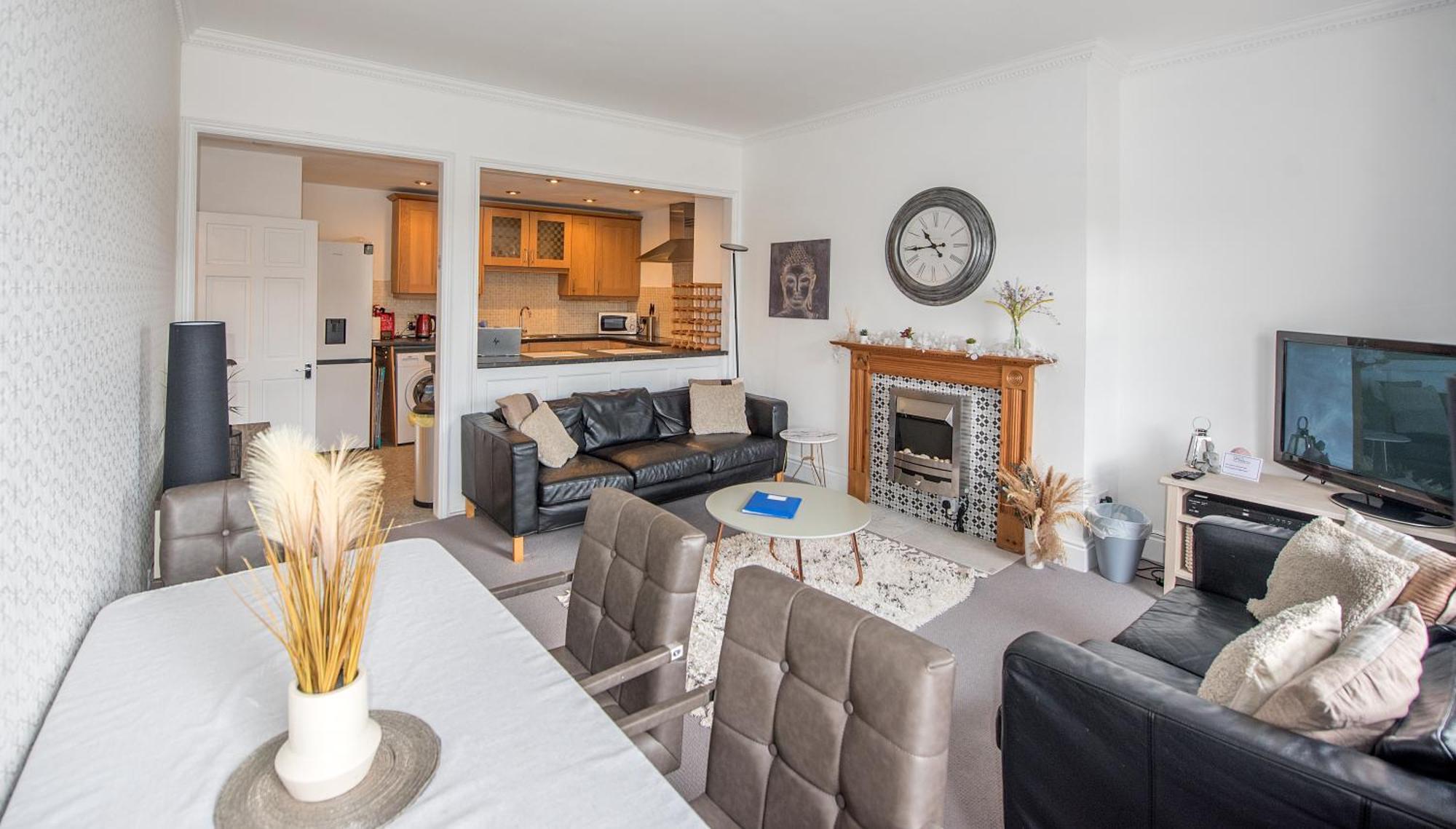 Grosvenor Pad - Lovely 2-bed Flat - Free On Street Parking Apartment