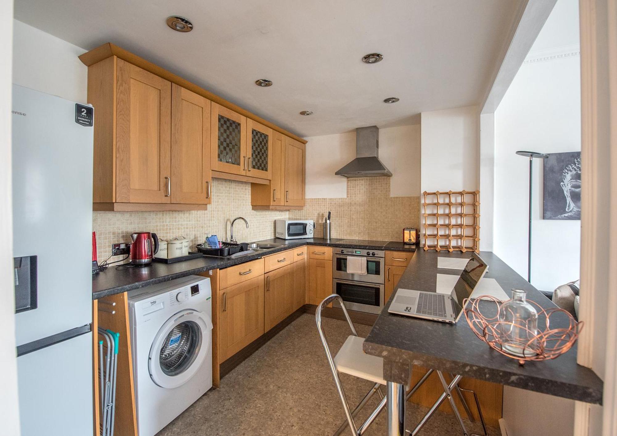 Apartment Grosvenor Pad - Lovely 2-bed Flat - Free On Street Parking *