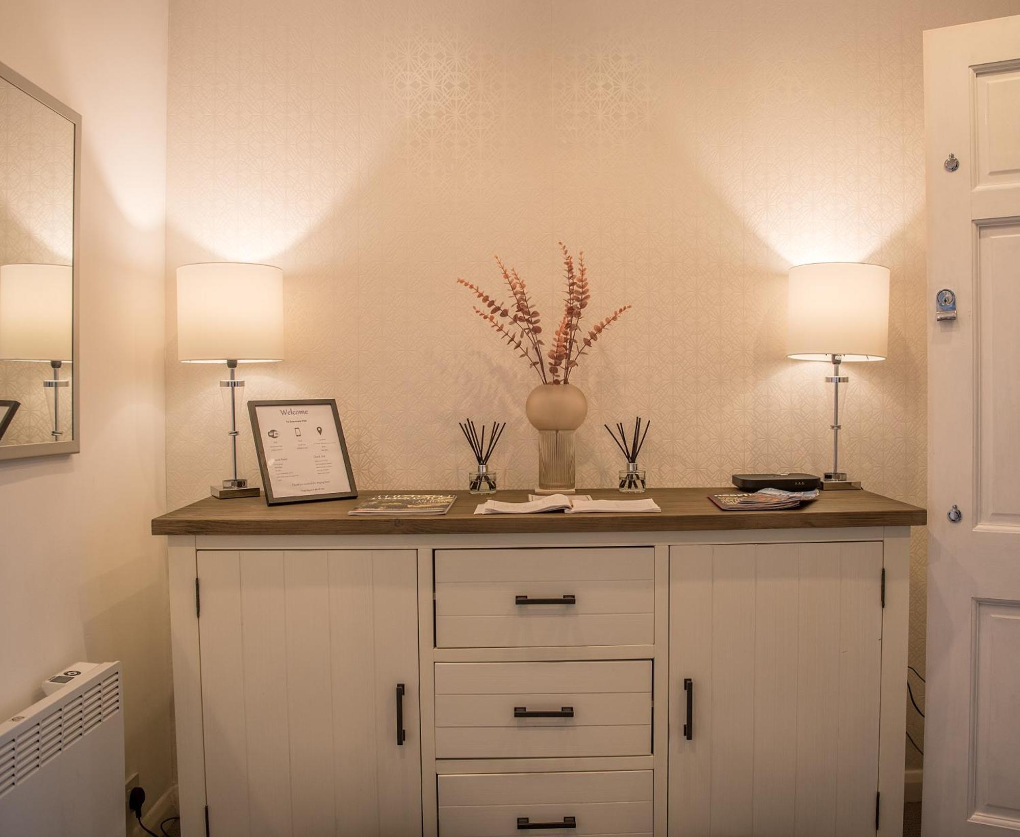 Grosvenor Pad - Lovely 2-bed Flat - Free On Street Parking * Bath