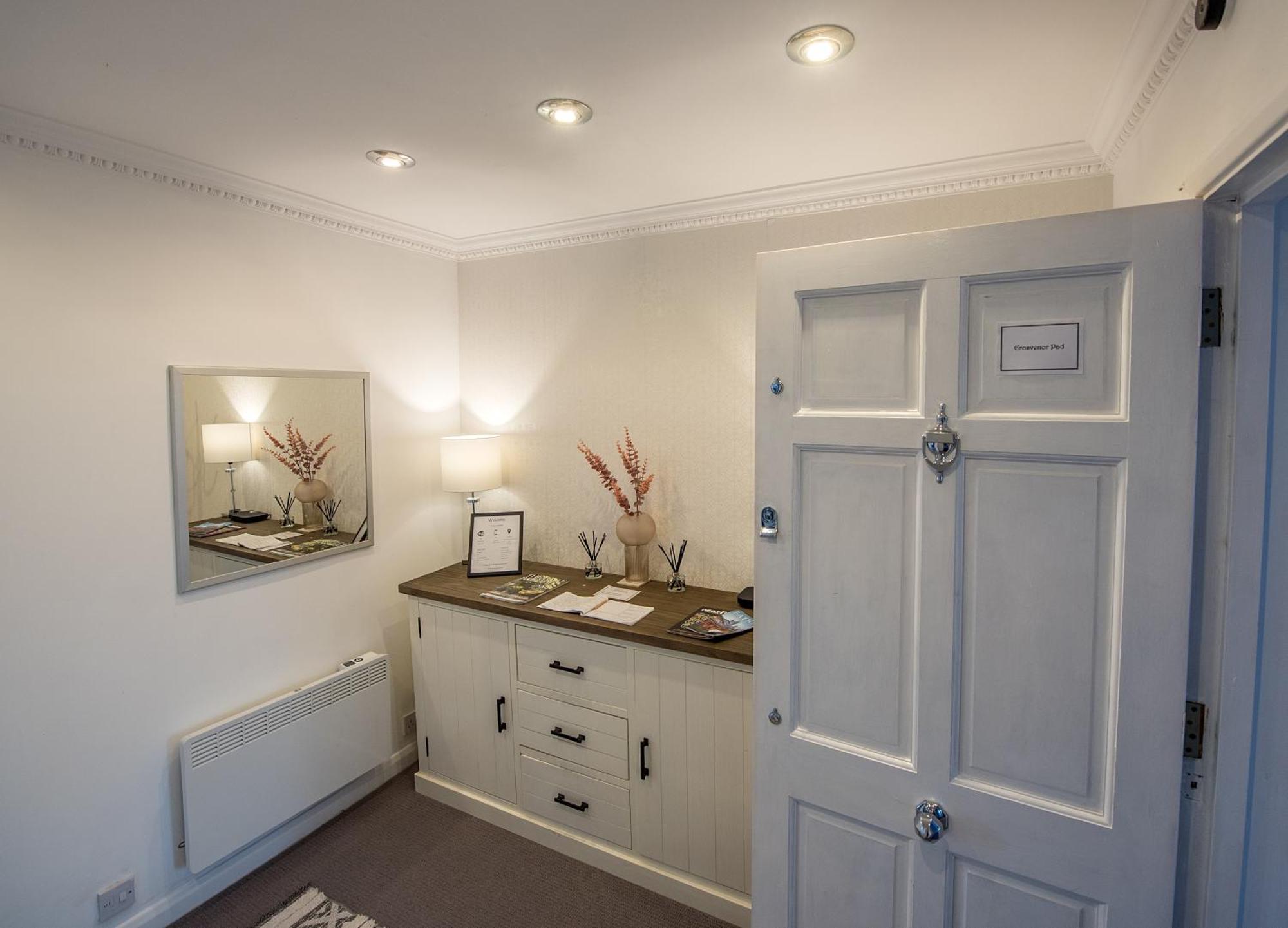 Grosvenor Pad - Lovely 2-bed Flat - Free On Street Parking Apartment