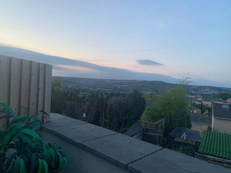 Holiday home Entire With 2 Car Parking.stunning Views *