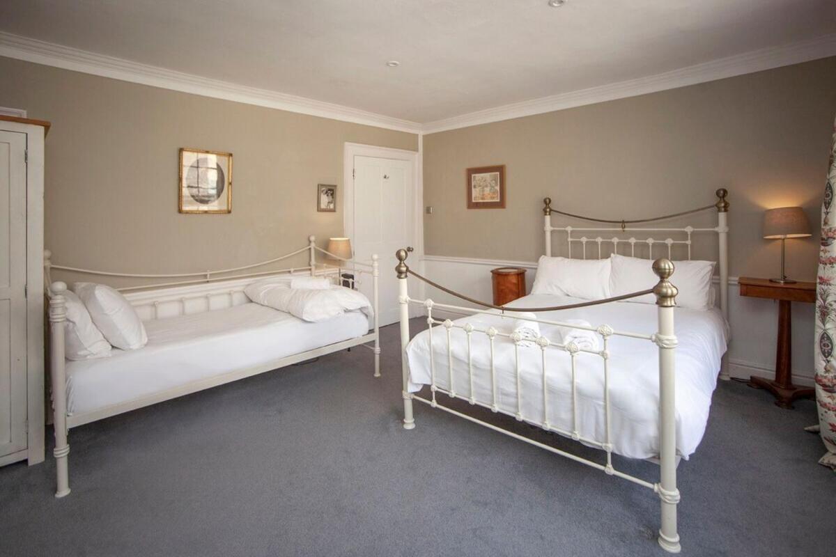 The Georgian Townhouse @ Pierrepont Place Apartment *